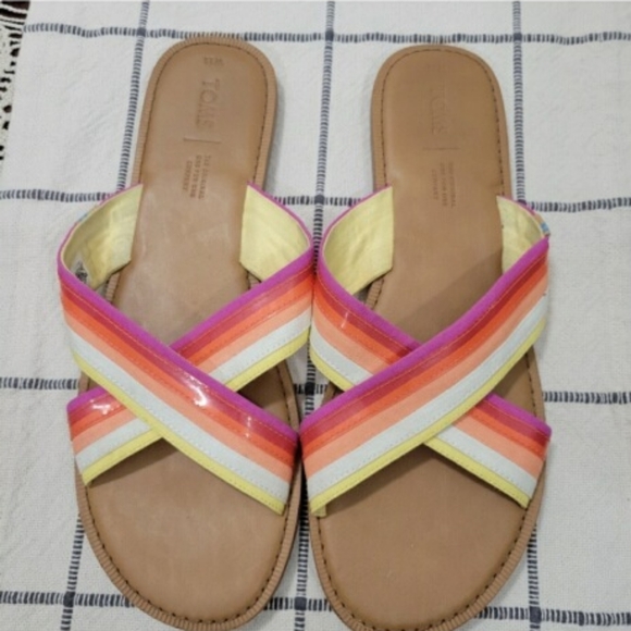 Toms Shoes - Tom's The Original 1 for 1 Company Women's Viv Striped Flats Slides Slipon Sanda